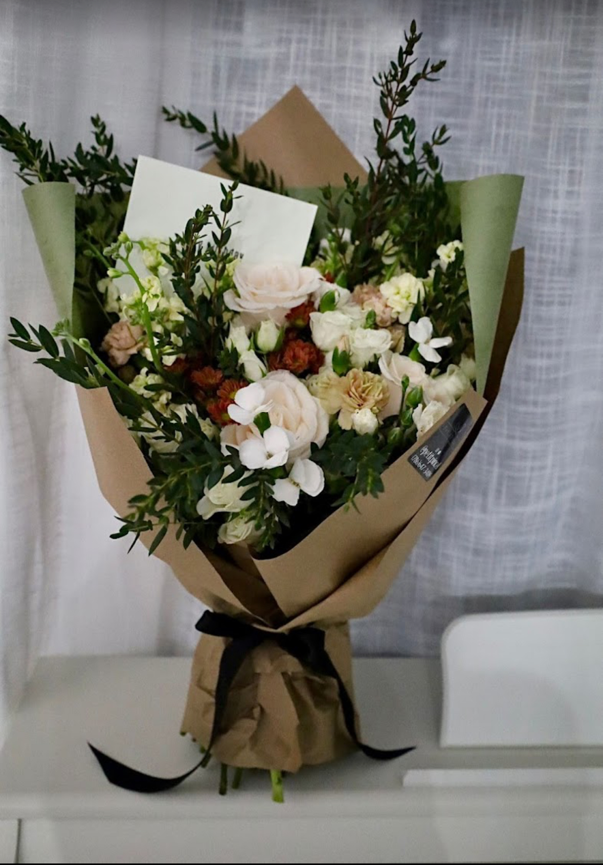 Petit Pincel — Curated Gift Boxes & Flowers in Miami