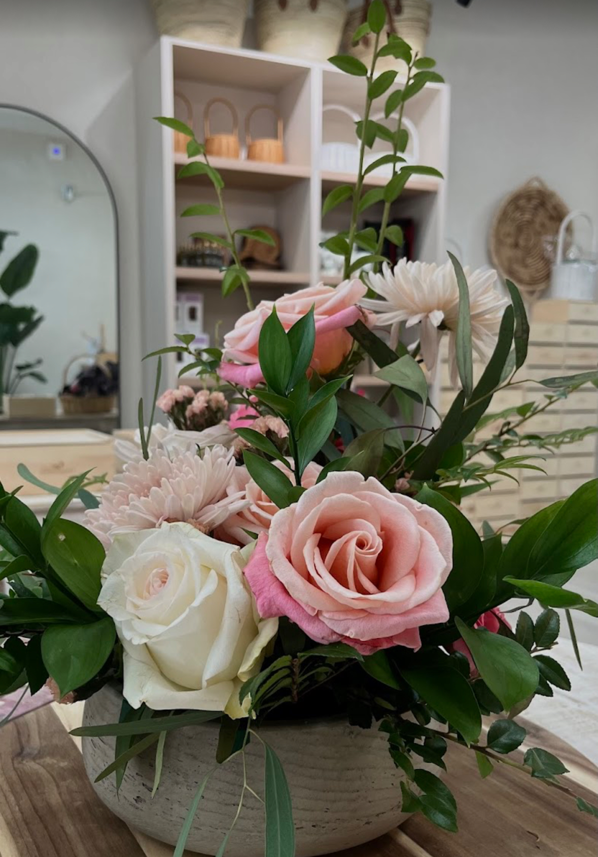 Petit Pincel — Curated Gift Boxes & Flowers in Miami